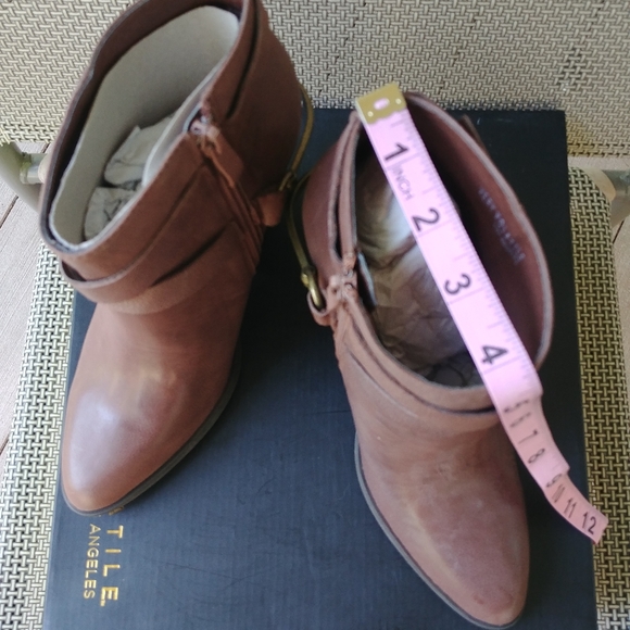 COPY - Very Volatile Brown Ankle Booties size 7 - Picture 5 of 10
